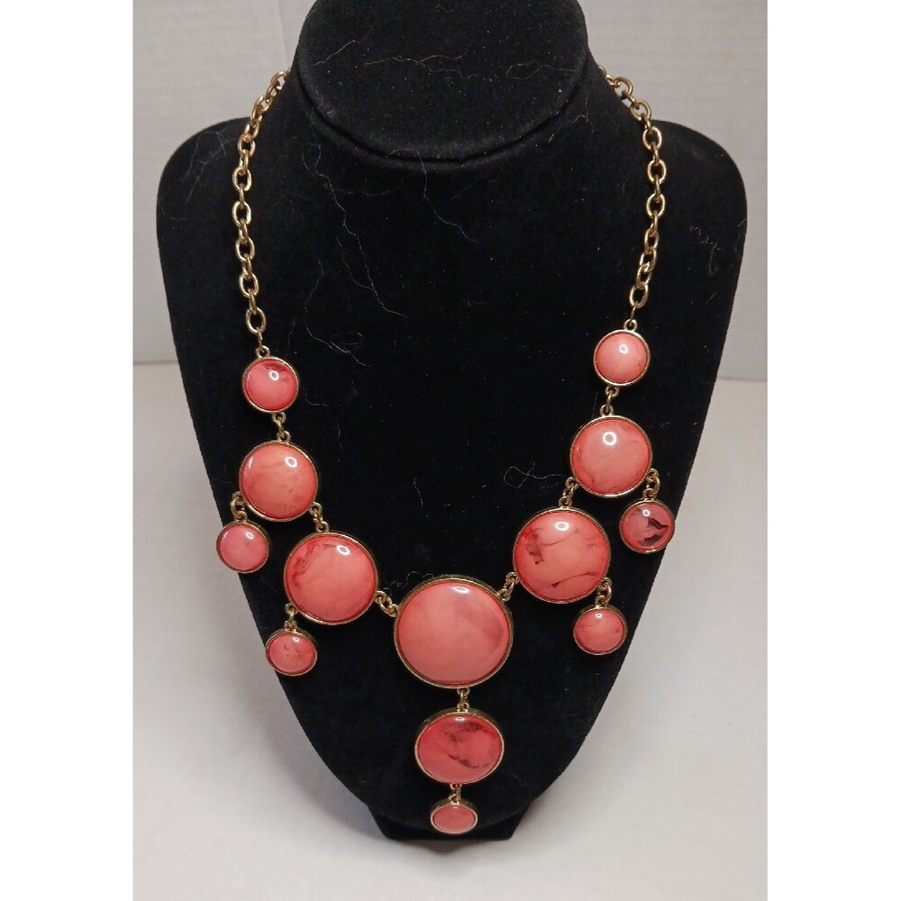 Charming Charlie Pink Bib Necklace Goldtone Costume Jewelry 18 inch w/ 3 in ext